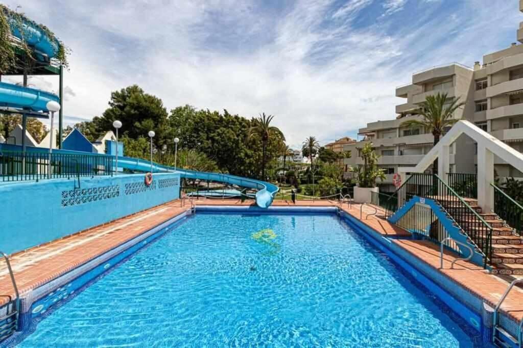 797 Holiday Rentals- Precioso Piso Con Vistas Al Jardin En Benalbeach Benalmádena Kültér fotó